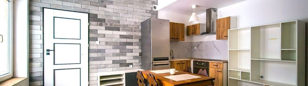 Przestronne mieszkanie do remontu na stokach