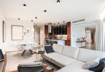 Stylowy apartament na ostatnim piętrze!