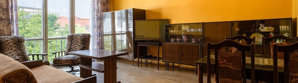 Kawalerka z balkonem, do remontu, 35,60m2