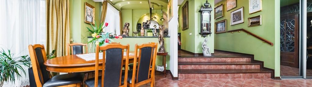 5pokojowe mieszkanie z balkonem, piwnicą i garażem