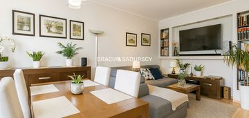 Strzeżone/77 m2/ oś. mozarta/2 miejsca w garażu