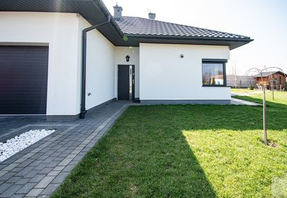 Nowoczesny dom w zacisznej okolicy