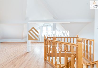 Mieszkanie dwupoziomowe z kominkiem!