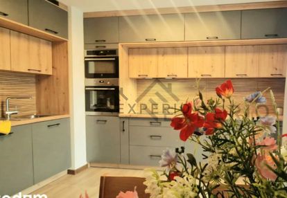 4family/4rooms/2 balcony/ air condition/first rent
