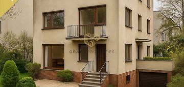 Narożny segment warszawa saska kępa 180 m2