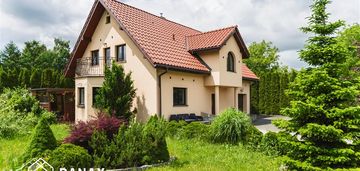 Dom wolnostojący na granicy krakowa oraz zastowa