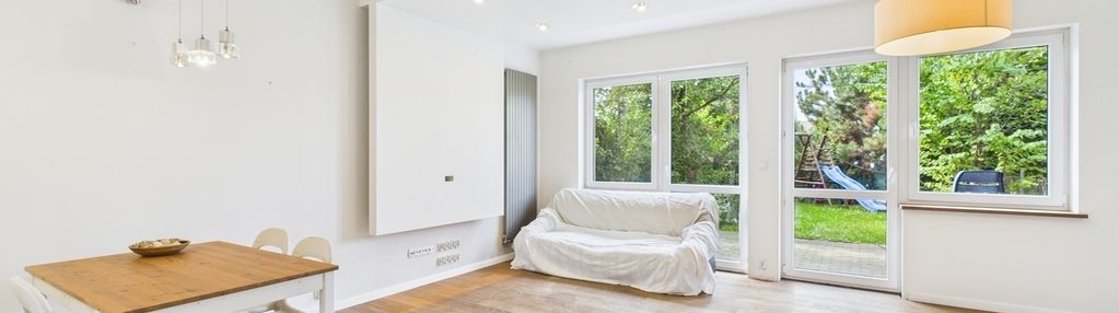 Szereg, 110 m2, + kuchnia 14 m2, + poddasze 25 m2