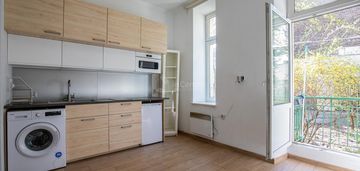 Wymarzona lokalizacja, balkon od dziedzińca