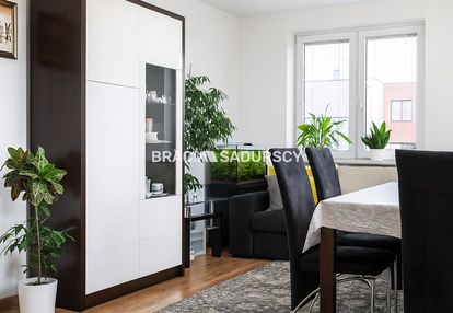 Dwupokojowe z osobną kuchnią. ulica felińskiego.