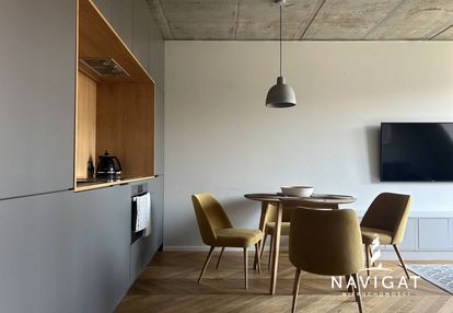 Wyposażone z miejscem postojowym