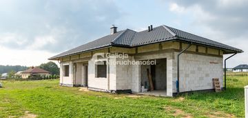 Parterówka | garaż | kominek | działka 9,20 ara