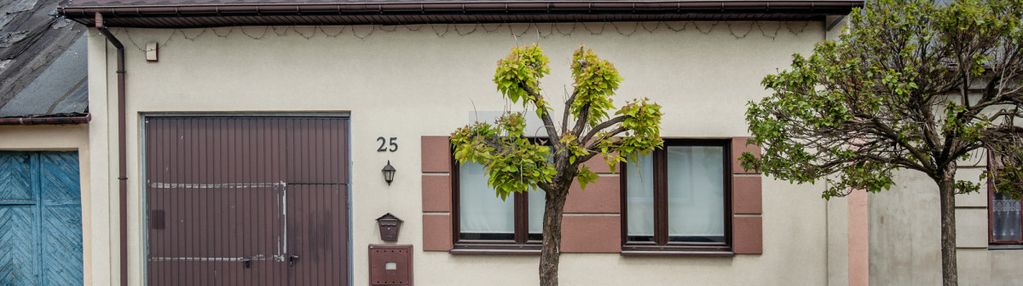 Dom w centrum jury lub lokal usługowy: żarki