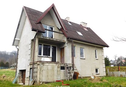 Mały dom do wykończenia taras balkon 3 pokoje