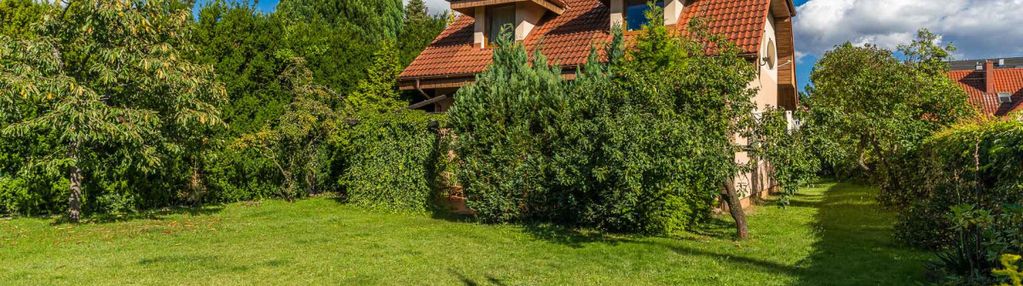 Położony wśród zieleni - doskonale skomunikowany!