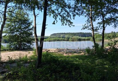 Piękna działka z własnym jeziorem i prywatną plażą