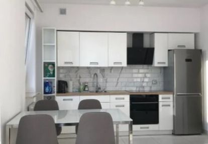 Dwupoziomowe mieszkanie w markach