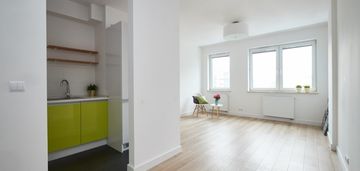 Świetna kawalerka- studio na pradze płd