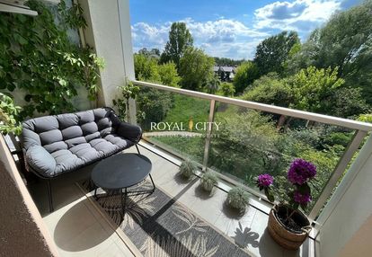 4 pokojowy apartament w parku z 41 m tarasem.