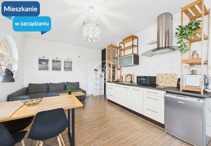 Mieszkanie w centrum przy zielonych arkadach.