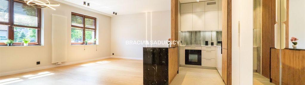 Wola justowska apartament z miejscem postojowym