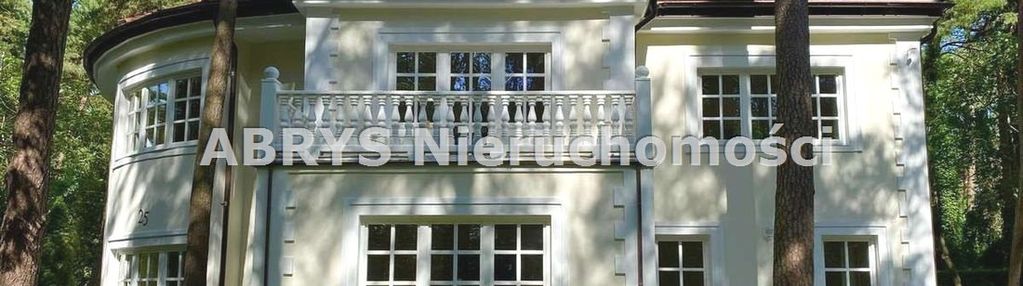 Elegancka willa w strefie a