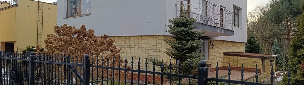 Dwukondygnacyjny dom z ogrodem w zabrzu