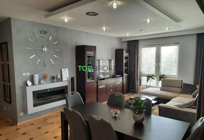 Salon z aneksem i dwie sypialnie, klima, garaż