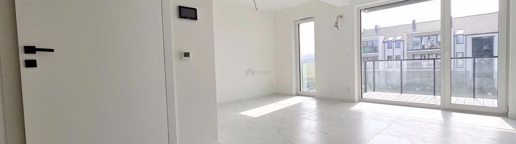 Nowy apartament w ustroniu morskim – wykończony