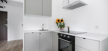 2 pokojowe | 1 piętro | balkon | piwnica | parning