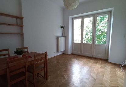 Ul. asnyka/filtrowa. cicha kawalerka z balkonem.