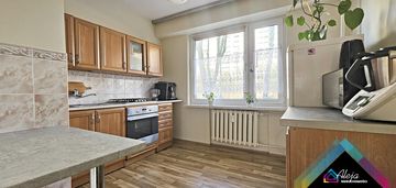 3 pokojowe mieszkanie z dużym balkonem.