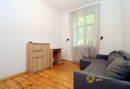 Pokój blisko awl, w pięknej, zielonej okolicy