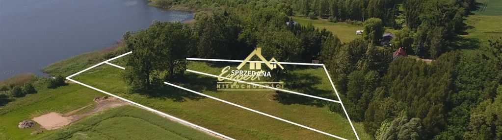 Działki z linią brzegową jeziora łabędź