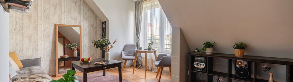 Pkp piaseczno - 8 min pieszo | dwupoziomowe