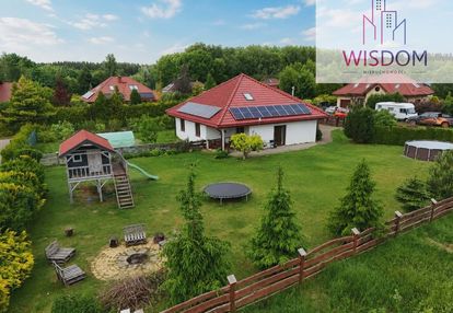 Dom jednorodzinny z pełnym wyposażeniem rozgity