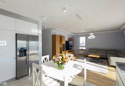 Nowoczesne mieszkanie 84m2 z tarasem i garażem