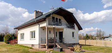 Gotowy do zamieszkania dom na cudownej działce 25a