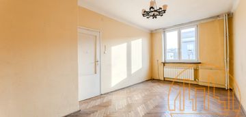 Oddzielna kuchnia | z potencjałem | plac hallera