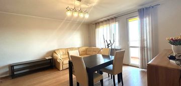 Umeblowane , balkon z widokiem na panoramę miasta