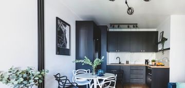 Idealne dla rodziny. ogród z tarasem.