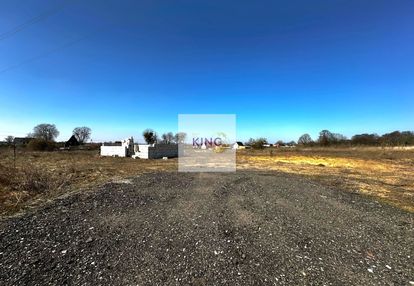 Działka na sprzedaż 867 m²