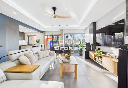 Z tarasem i widokiem na odrę_2 m.postojowe_komórka