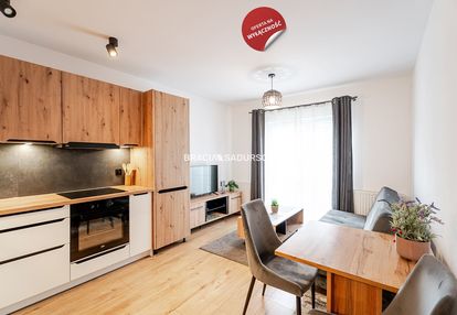 Nowoczesna w pełni wyposażona kawalerka.