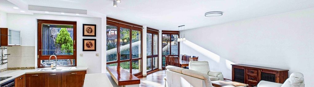 Wynajem: 3 pokoje z ogródkiem + miejsce postojowe