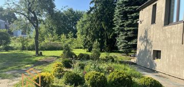 Dom z potencjałem/ 2 mieszkania/działka 10 ar