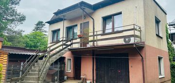 6 łóżek, dla pracowników firmy