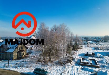 Symetryczna działka w bardzo dobrej lokalizacji