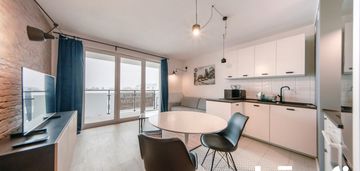 Komfortowe 2 pokoje przy targowej - garaż w cenie