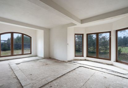 Dwa domy na dużej działce z lasem