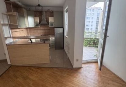 2-pokojowe mieszkanie na pradze-południe